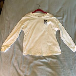 under armour loose white shirt